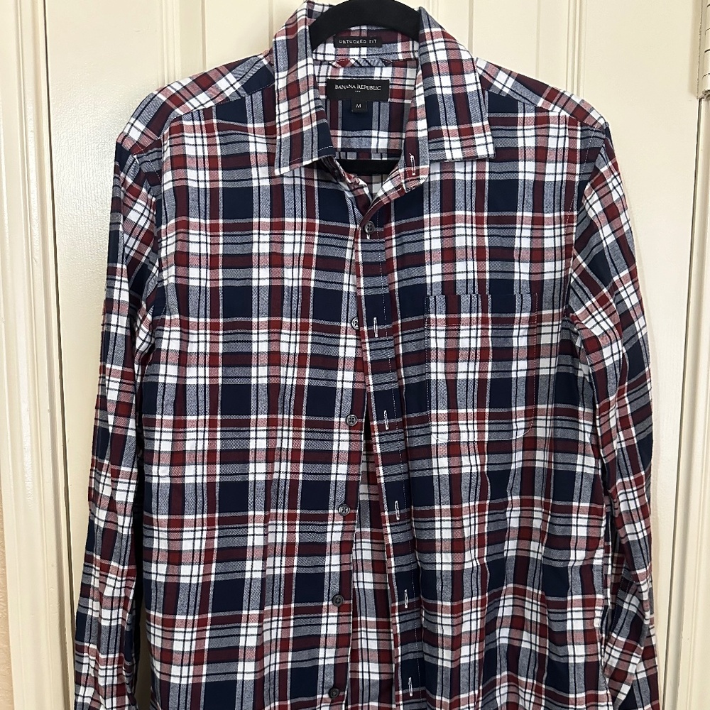 Banana Republic Untucked Flannel Button Shirt